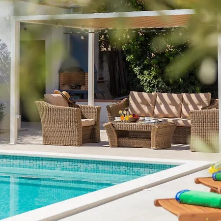 Luxury Cippico Xxii With Pool * Kaštela