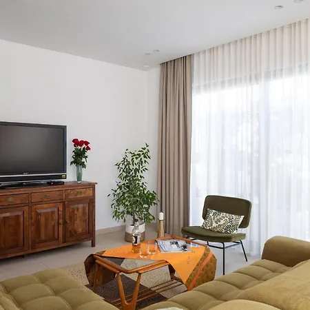 Vila Luxury Cippico Xxii With Pool Kaštela