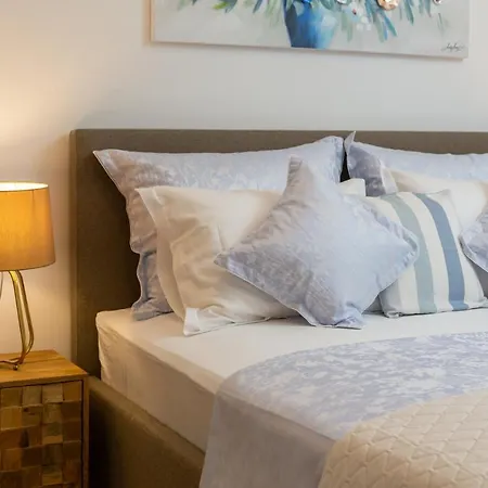 Luxury Cippico Xxii With Pool