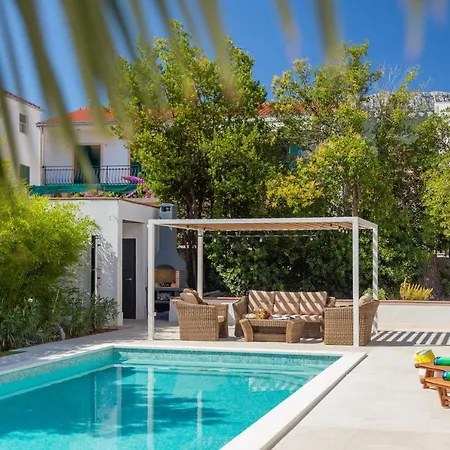 Luxury Cippico Xxii With Pool Villa *