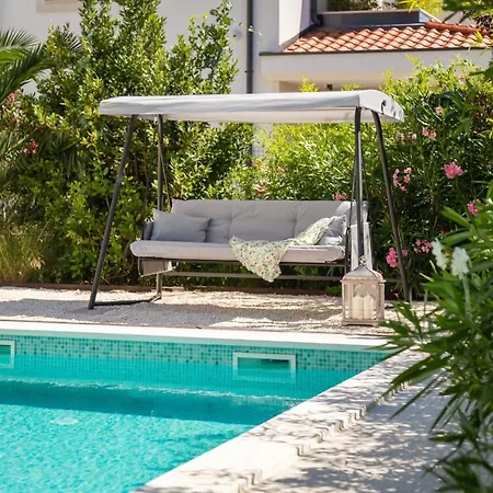 Luxury Cippico Xxii With Pool Villa Kaštela