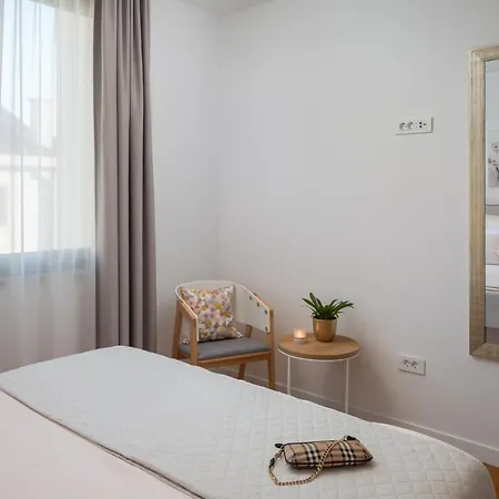 Villa Luxury Cippico Xxii With Pool *