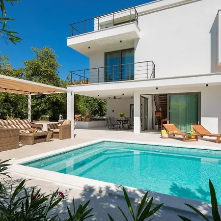 Vila Luxury Cippico Xxii With Pool Kaštela