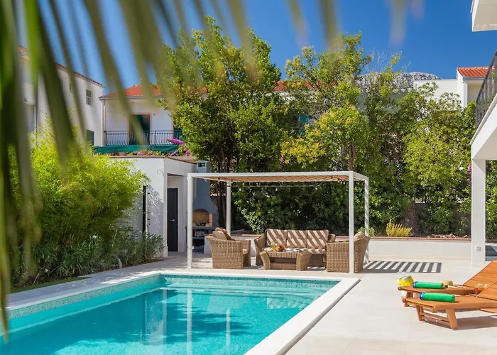 Luxury Cippico Xxii With Pool Willa *