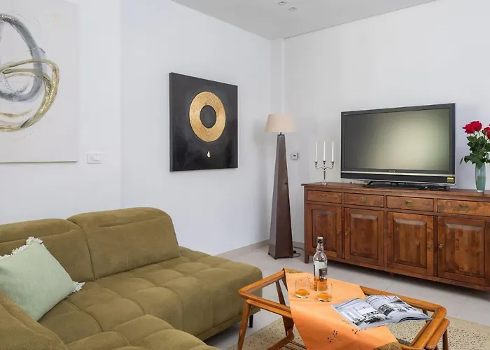 Luxury Cippico Xxii With Pool Willa