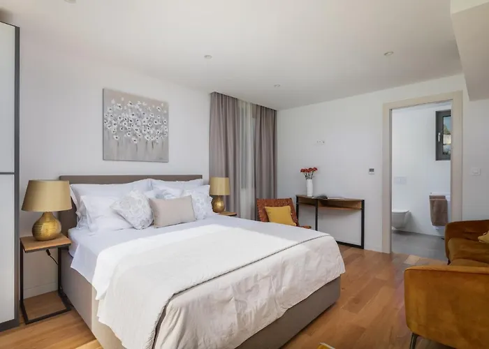 Luxury Cippico Xxii With Pool * Kaštela