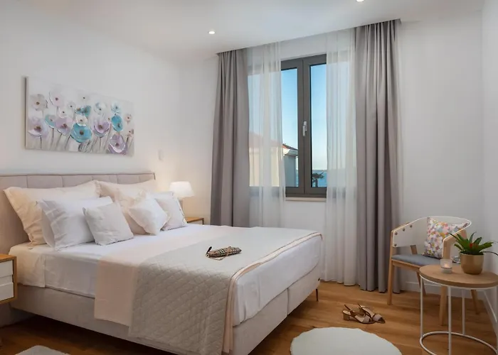 Luxury Cippico Xxii With Pool Kaštela