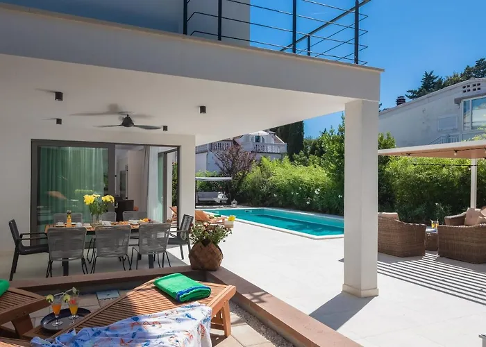 Luxury Cippico Xxii With Pool Willa *